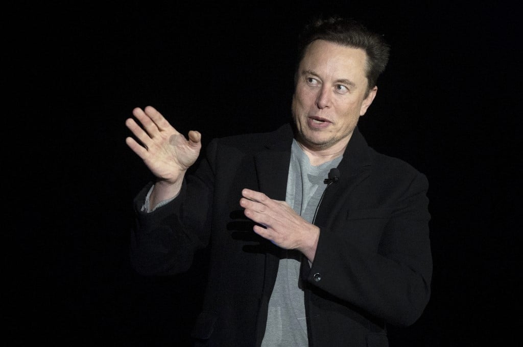 Twitter suspends accounts of journalists covering Musk