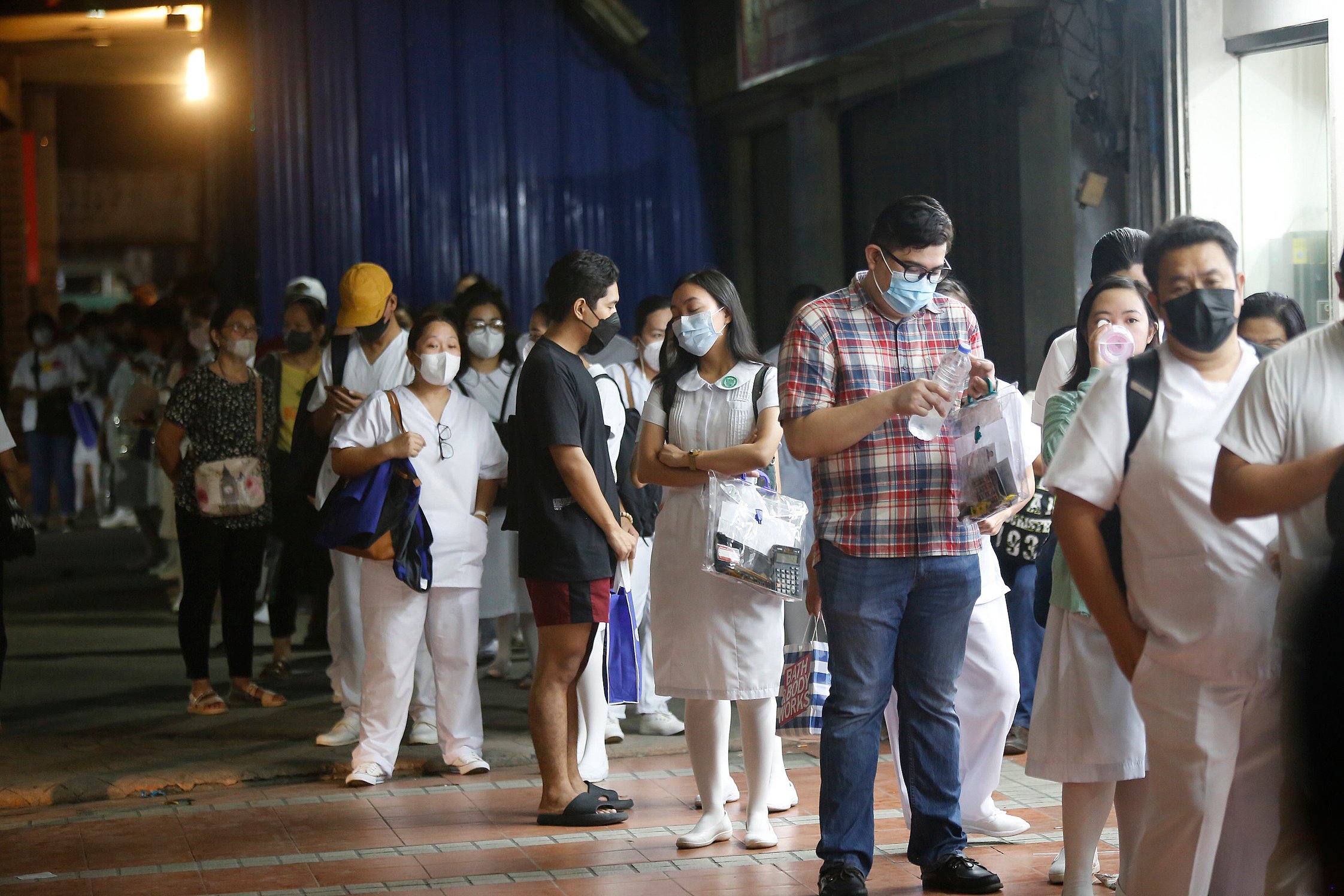 1.6-M health workers get hazard pay