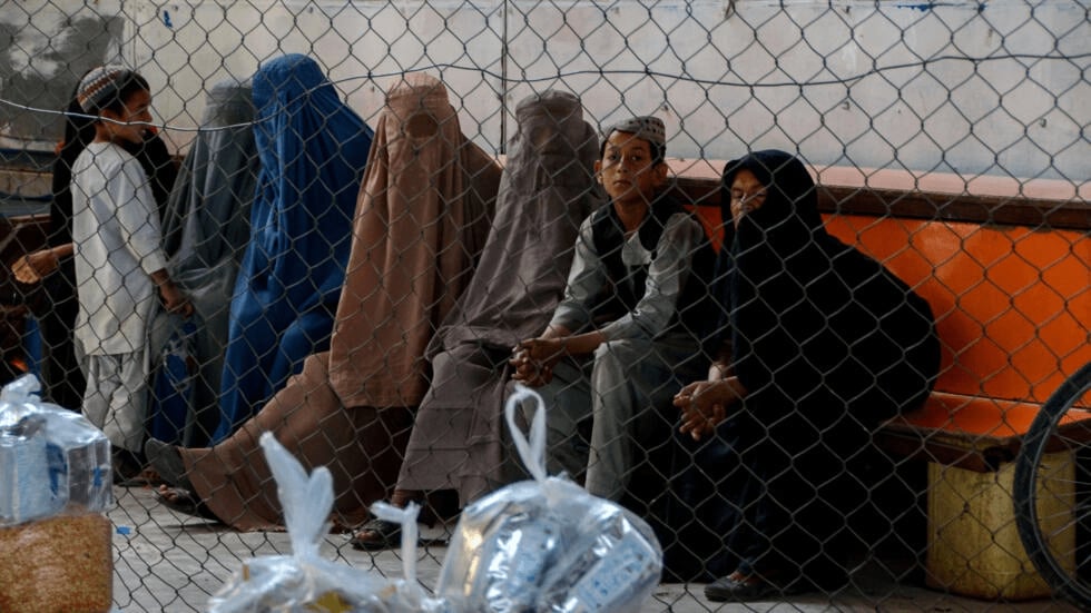 UN, NGO officials discuss ending Afghanistan aid work