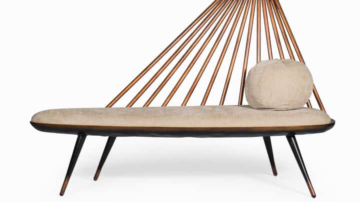 The Raggio Divan.