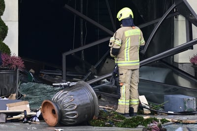 Two people hurt as huge Berlin aquarium bursts