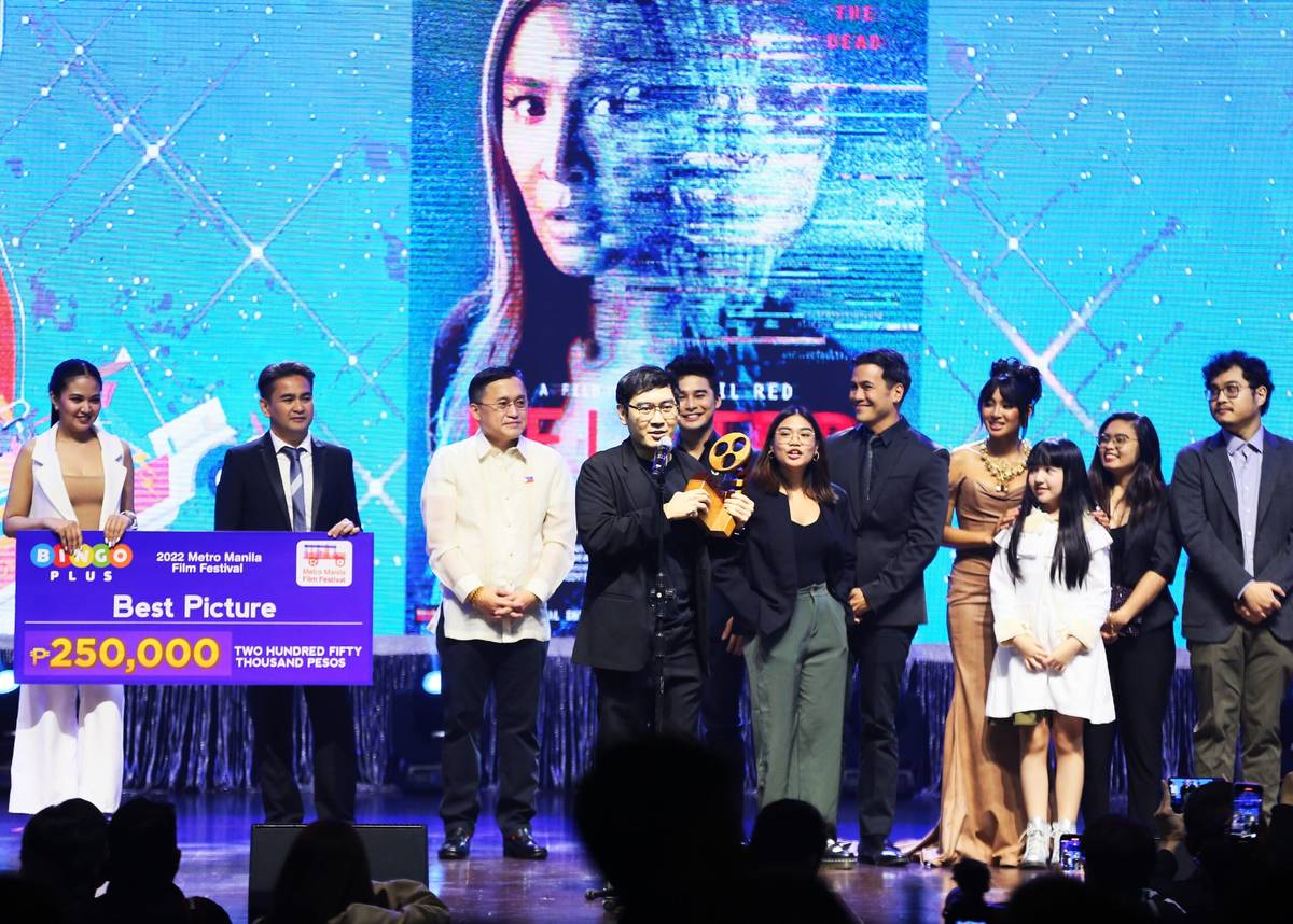 Mikhael Red wins Best Director for 'Deleter' which swept the MMFF with seven awards.