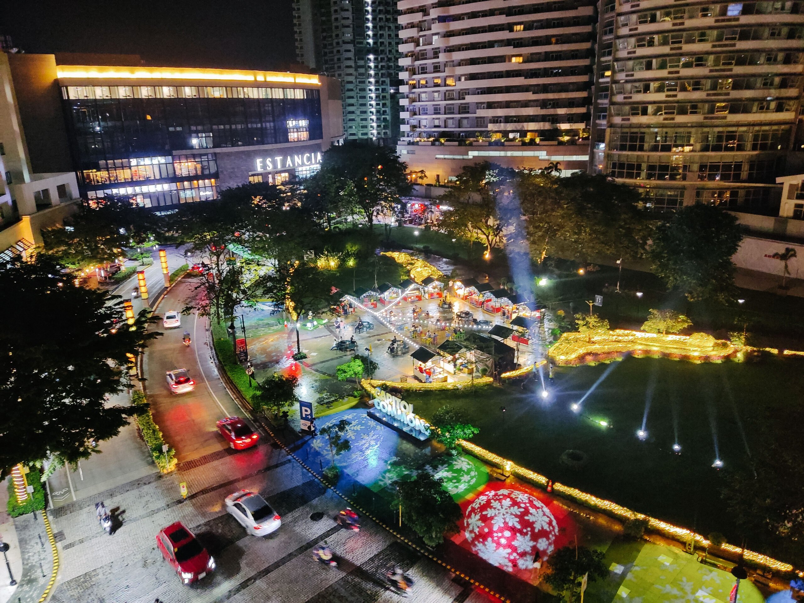 Ortigas lights up for Yuletide