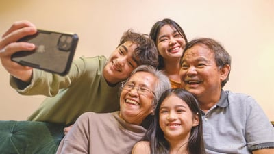How to enjoy the holidays with hearing aids