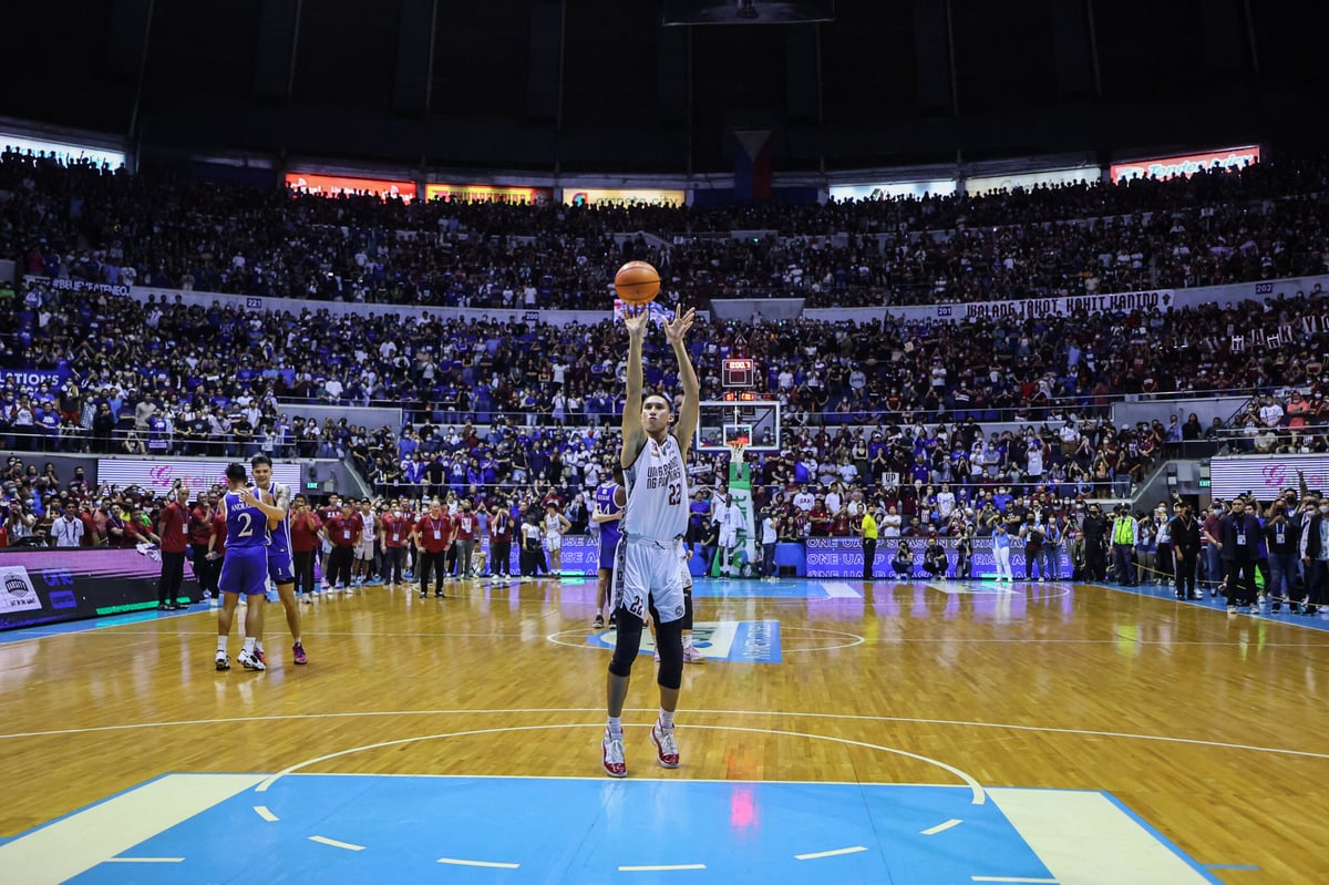 Injured Lucero melts hearts of UP faithful