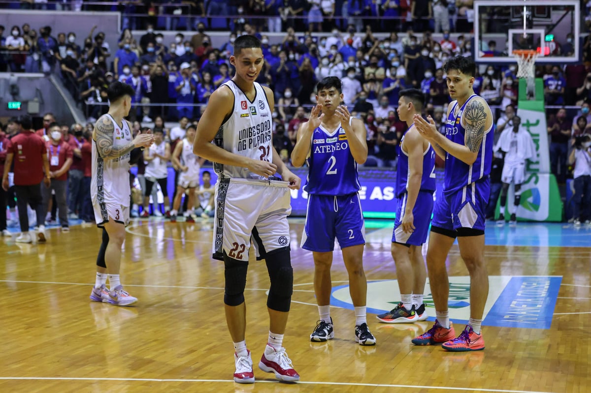 Zav Lucero gets ready to take the technical free throw with 0.7 second remaining and Game 3 already decided in favor of rival Ateneo.