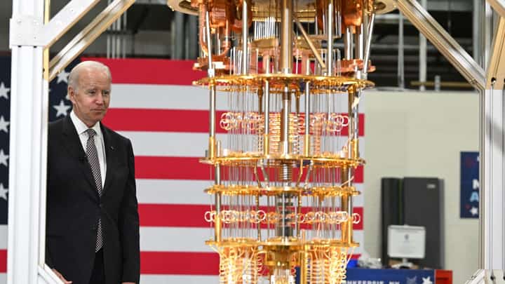 US President Joe Biden looks at a quantum computer as he tours the IBM facility in Poughkeepsie, New York. IBM’s CEO Arvind Krishna announced recently a $20-billion investment in quantum computing, semiconductor manufacturing and other high-tech areas in its New York state facilities. | MANDEL NGAN/Agence france-presse
