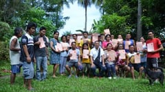 Farm tenants receive land titles