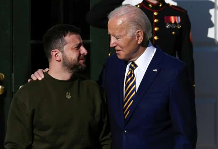 Zelensky scores triumphant U.S. visit