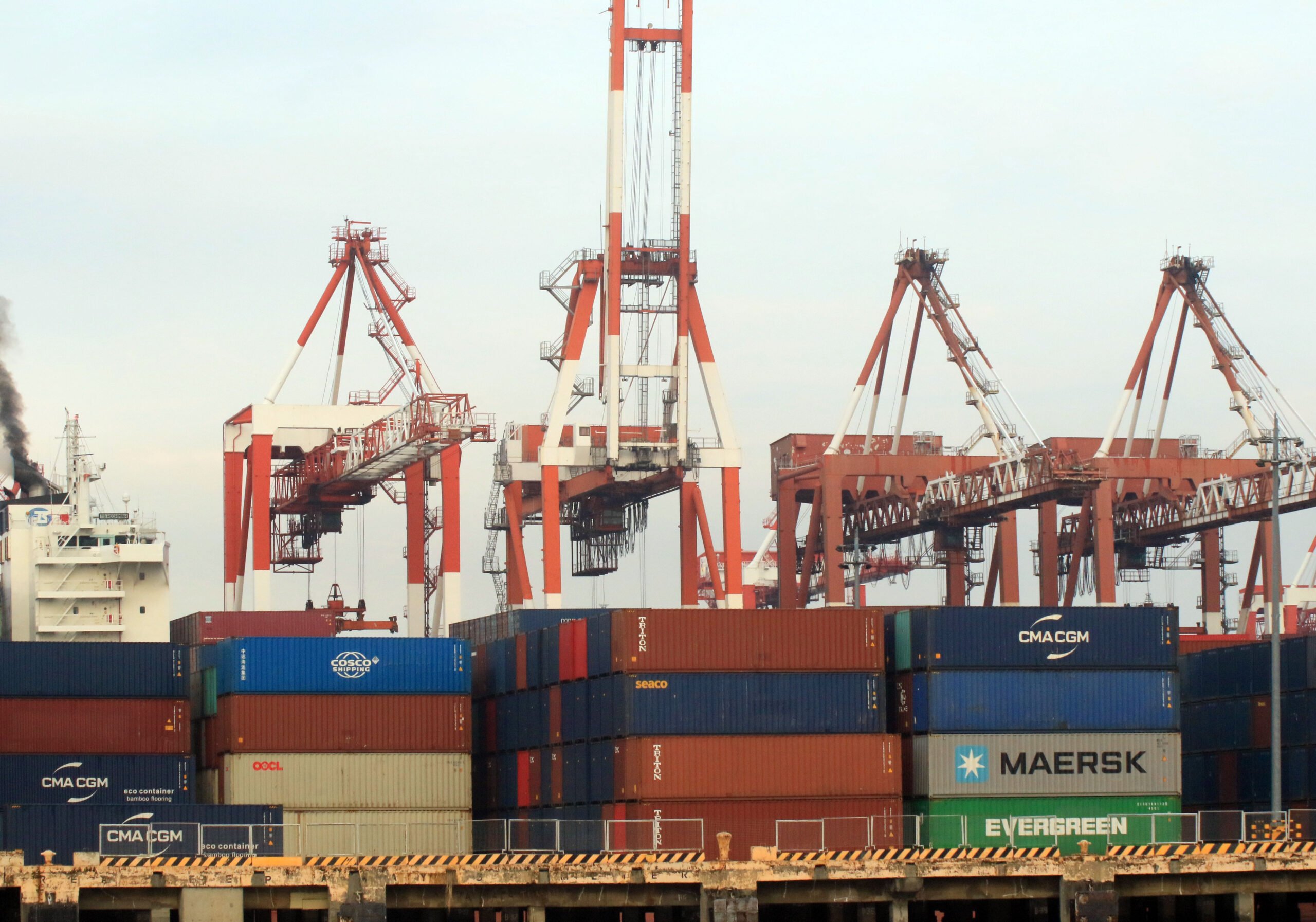 Proposed monitoring system to deter smuggling in ports