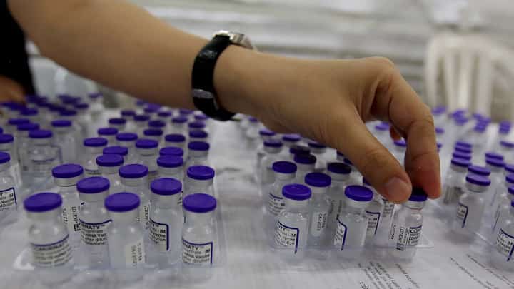 Nothing to hide The health department is cooperating with the Commission on Audit in looking at the billions of pesos used to procure Covid-19 vaccines, including possibly the 44 million doses that had expired. | PHOTOGRAPH BY ANALY LABOR FOR THE DAILY TRIBUNE