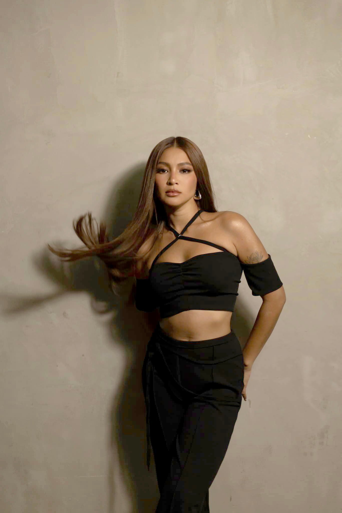 Nadine Lustre, hanga sa content moderators