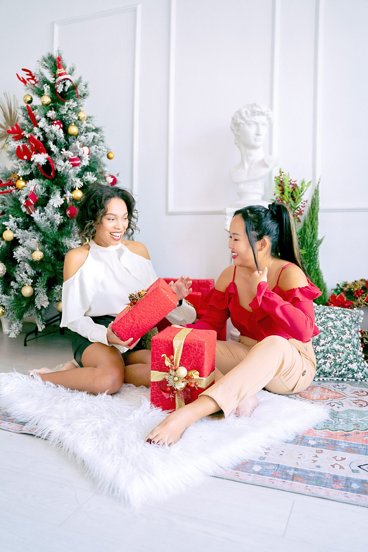 PHOTOGRAPH COURTESY OF PEXELS/ANNA TARAZEVICH<br />Give clutter-free gifts this Christmas.