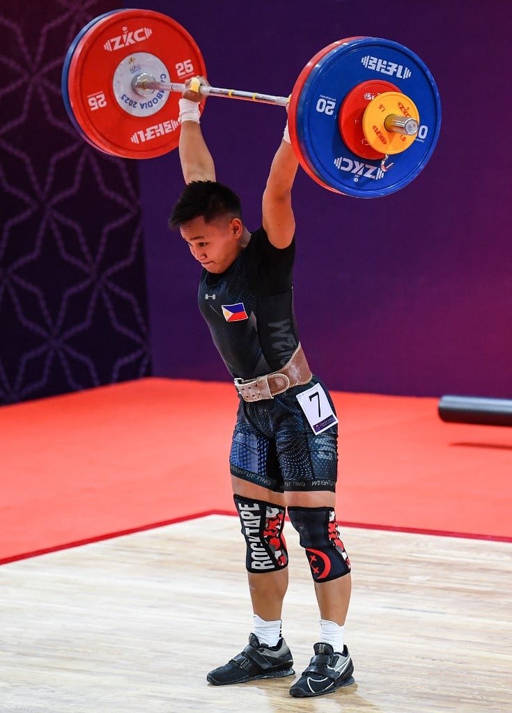 Lifters shine sans Hidilyn