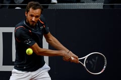 Daniil, Stefanos storm into Italian Open semis