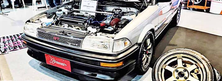 It's refreshing to see the revival of classic Japanese steel like this.