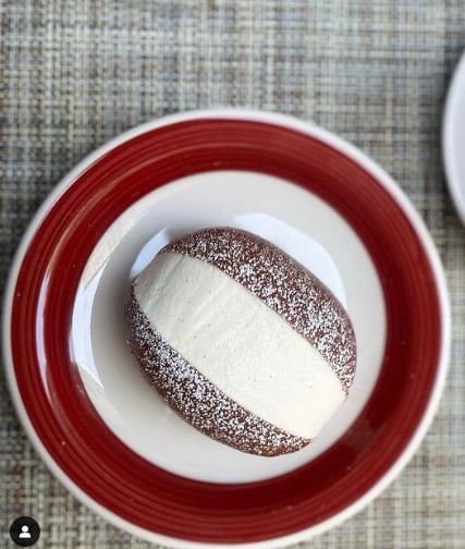 Tom Colicchio’s maritozzo is something to talk about