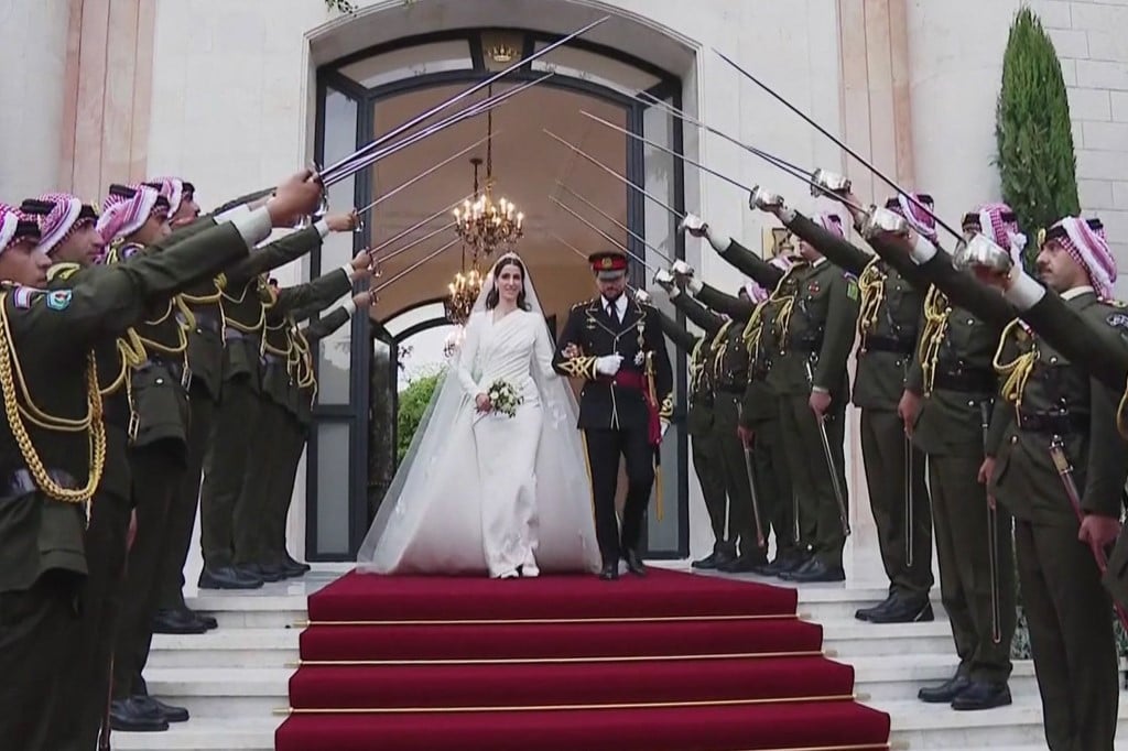 Jordan crown prince weds Saudi architect in lavish ceremony