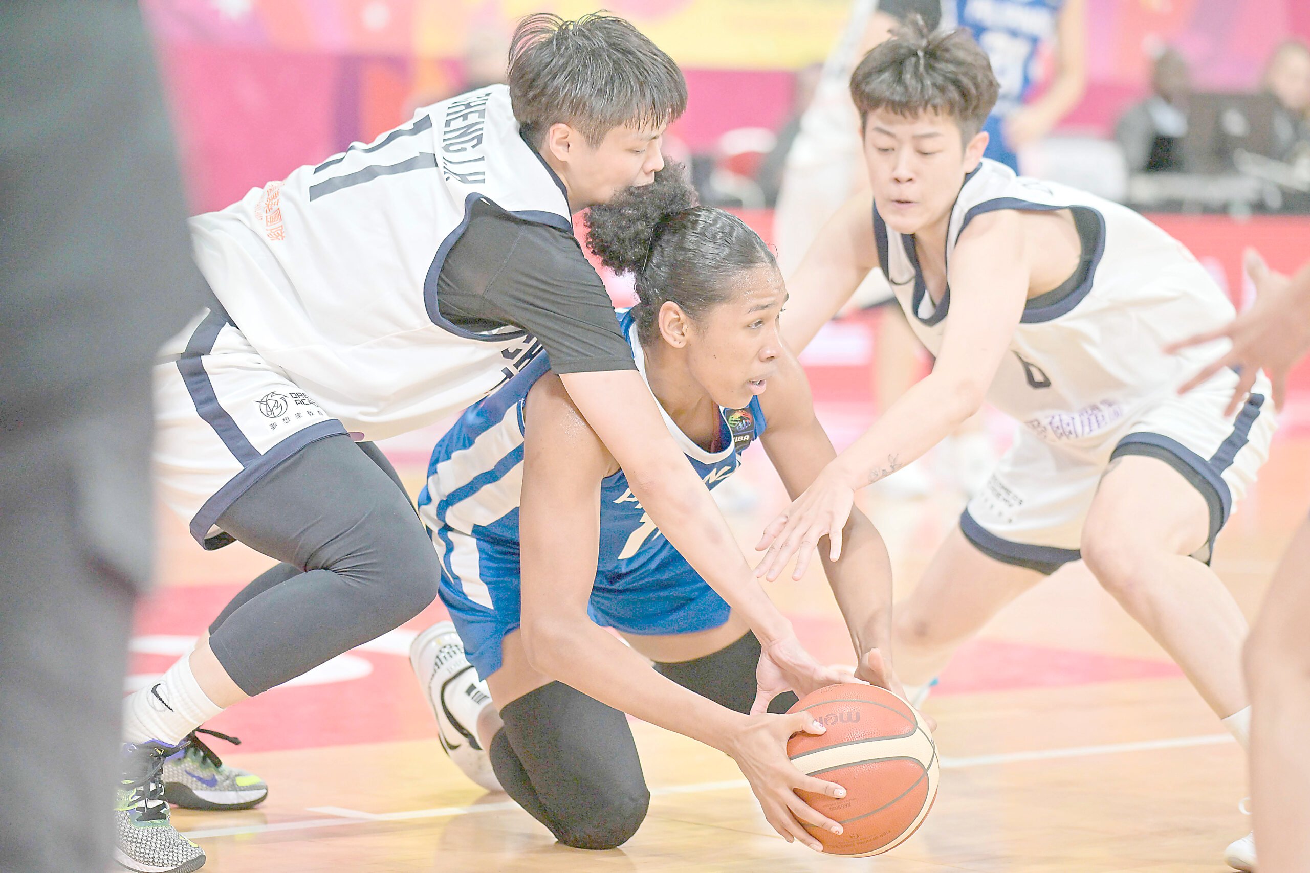 PHOTOGRAPH COURTESY OF LUIS VENIEGRA
JACK Animam and the Gilas Pilipinas Women squad brace for a dogfight when they battle New Zealand in the quarterfinals of the FIBA Women’s Asia Cup.