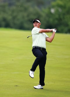 Yuan grabs Canadian Open lead