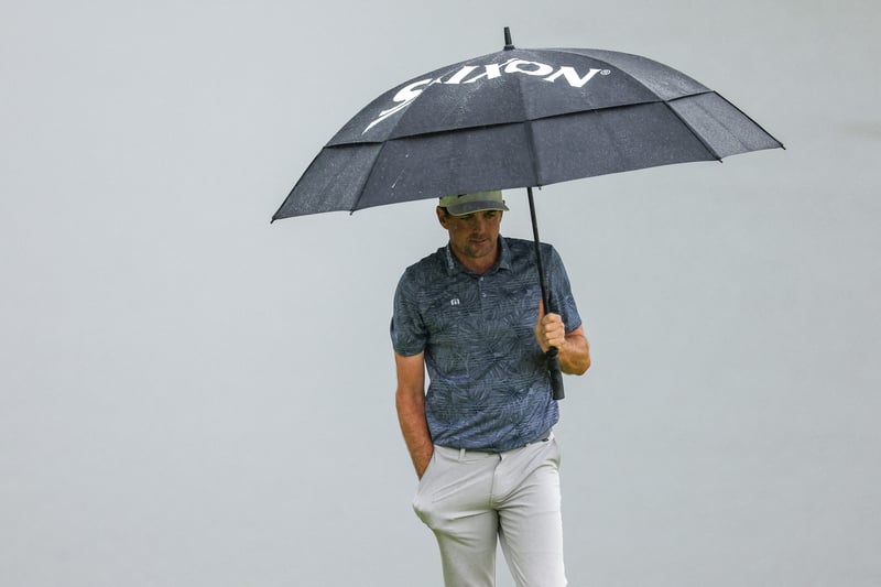 Bradley, McCarthy share lead; McIlroy catches up