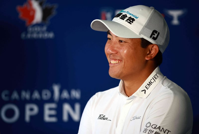 Pan takes 2-stroke lead as big names charge