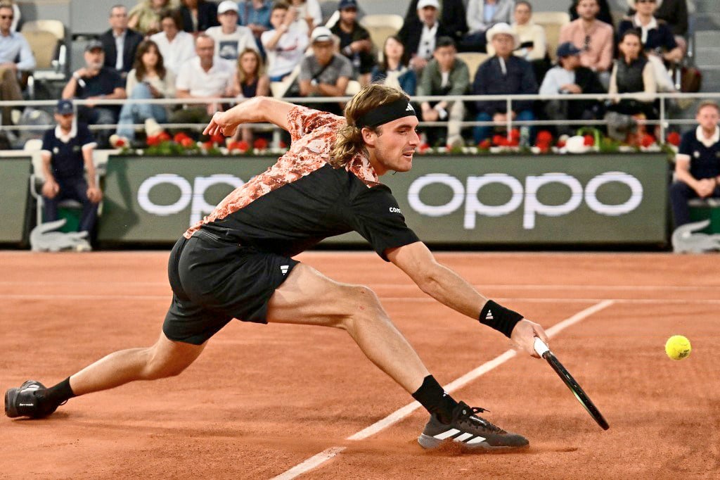 Tsitsipas bombs out of Mallorca