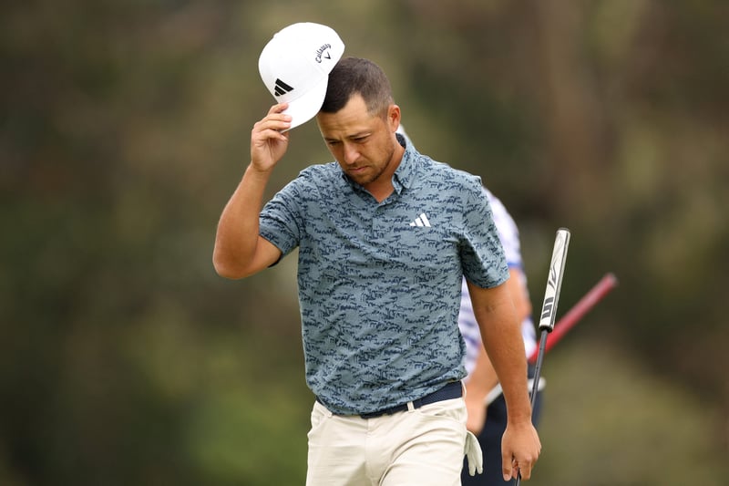 Rickie, Xander tie record to lead on 62