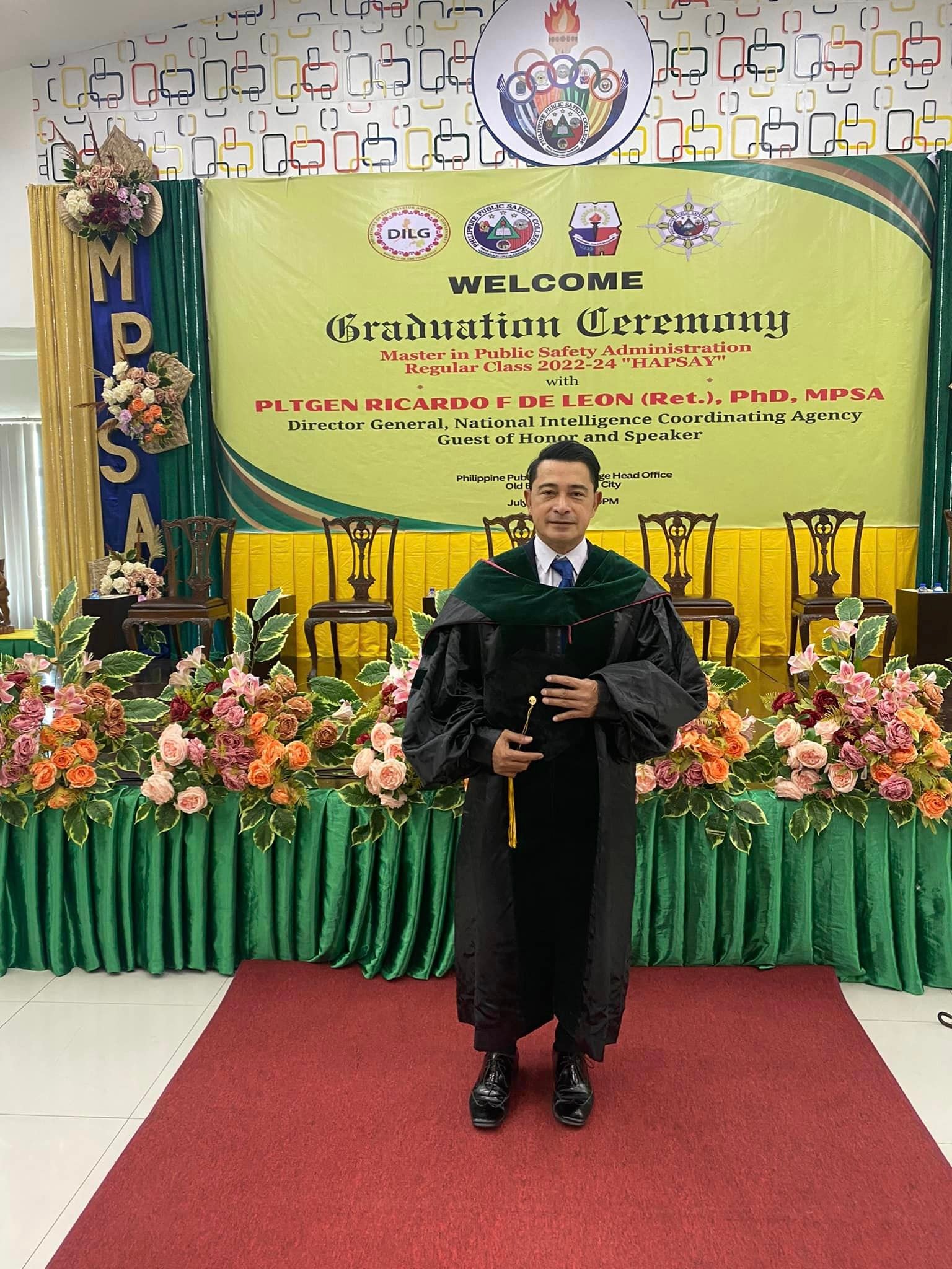 Cesar Montano obtains master’s degree