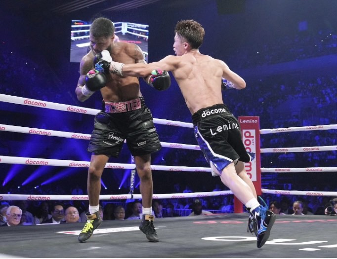 Noaya Inoue flashes his vicious form against American counterpart Stephen Fulton. (Photo from Top Rank)