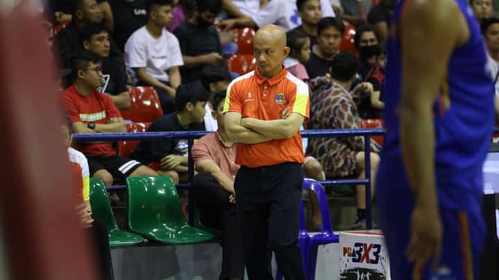 Without Guiao, Garcia, Buendia takes over coaching duties at Rain or Shine