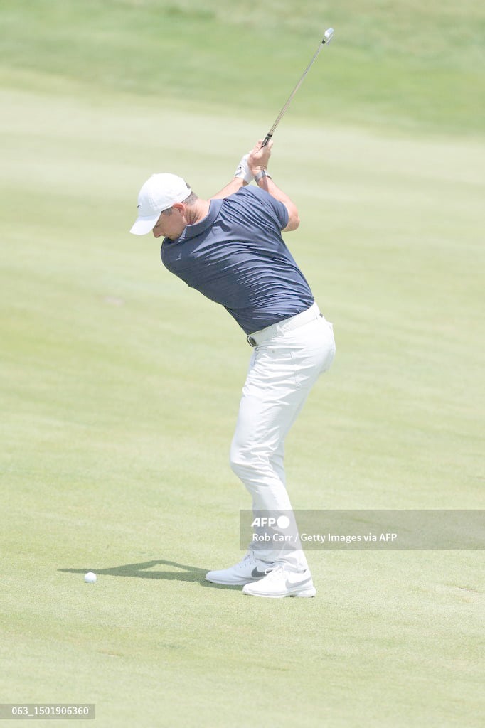 McIlroy banners stellar field