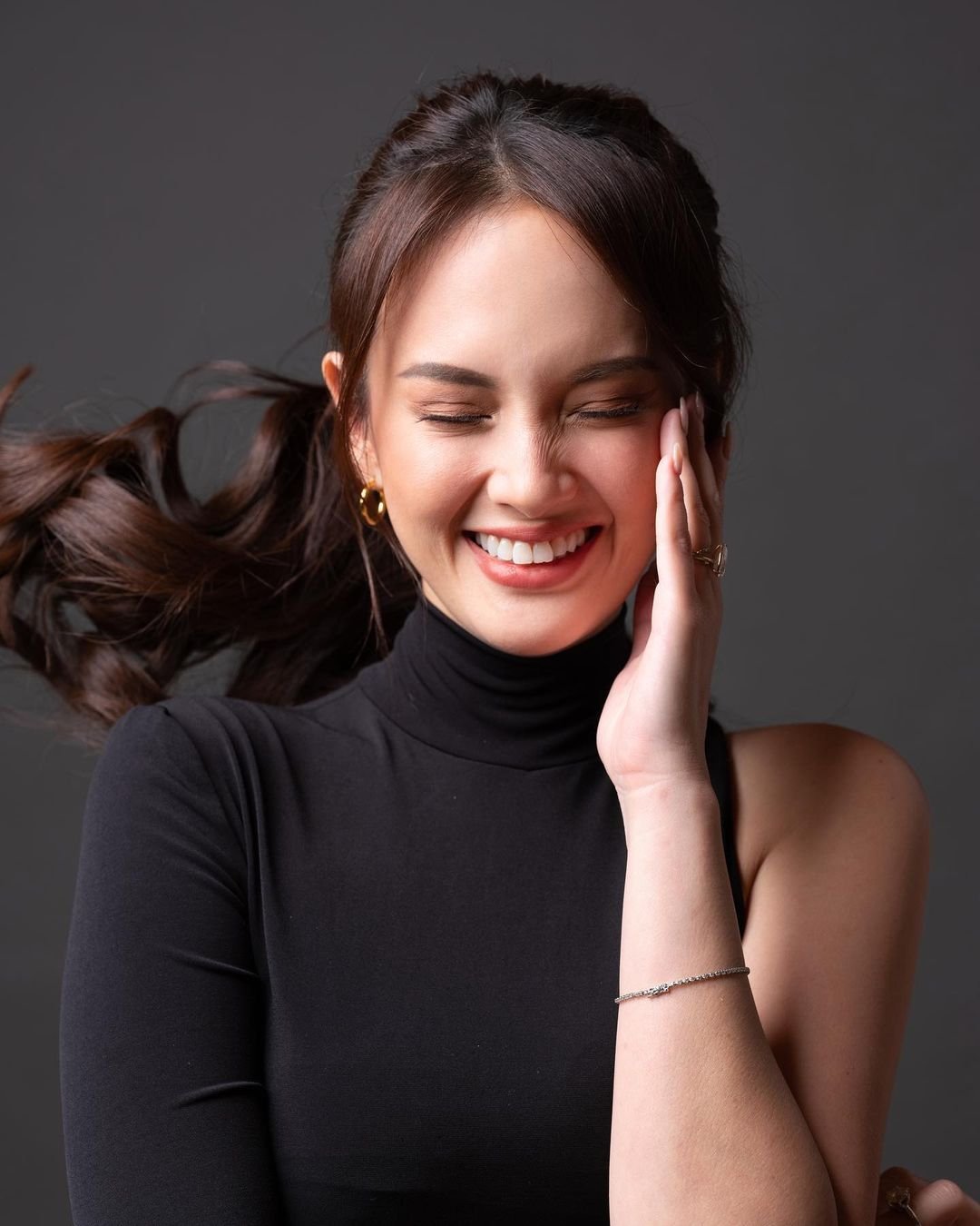 
Ellen Adarna, pumatol online dahil sa chismis

