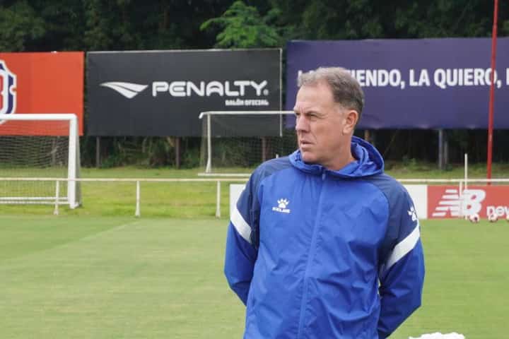 Filipinas stay focused against crumbling Norwegians
