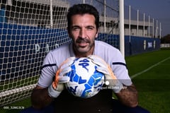 “You became THE goalkeeper” – tributes to Buffon as he retires