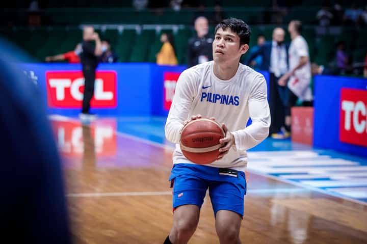 Oftana tips hat off to Gilas teammates