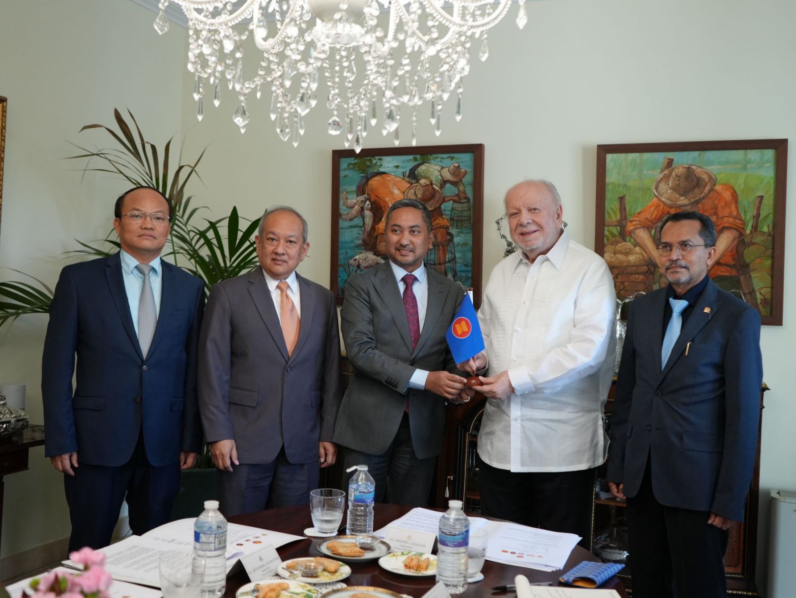 Philippine Ambassador to Spain Assumes Chairmanship of Asean Committee in Madrid