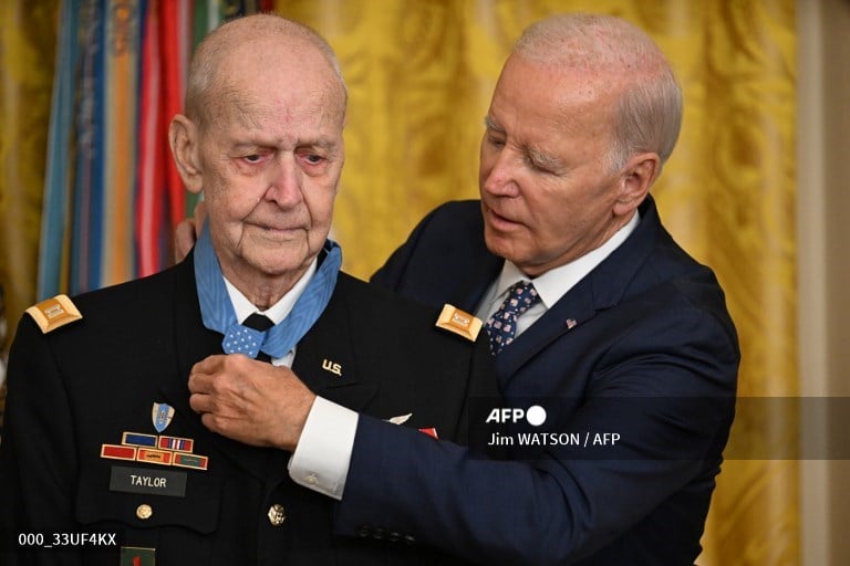 Biden awards Vietnam veteran top honor days before Hanoi visit