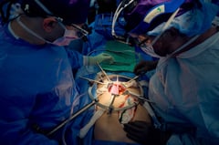 Pig kidney removed from US woman after making transplant history