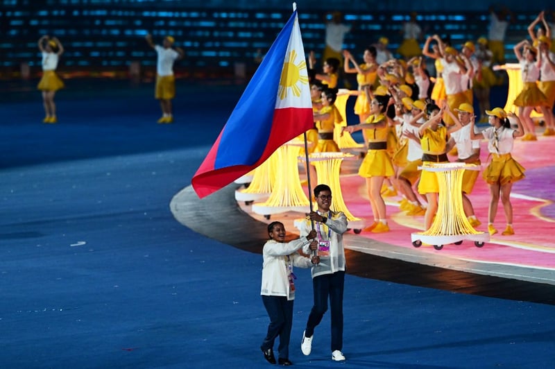 Phl tracksters to arrive in 3 batches