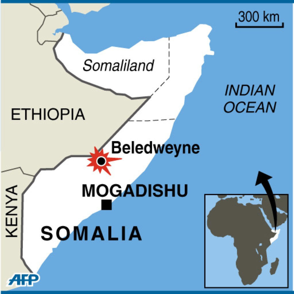 Suicide truck bomber kills 13 in central Somalia