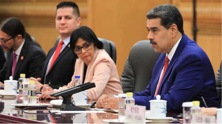 Maduro arrived in Beijing on Tuesday after a tour of Shanghai and other Chinese cities © ZURIMAR CAMPOS / Venezuelan Presidency/AFP