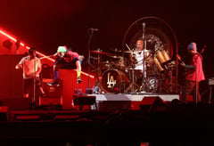 Lauryn Hill, Red Hot Chili Peppers draw fans to rainy Central Park aid fest