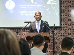 Embrace digitalization, Malaysia envoy tells Phl
