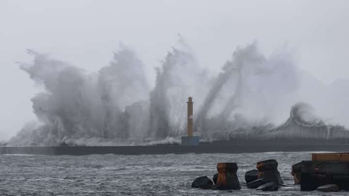 Haikui triggers Taiwan evacuation
