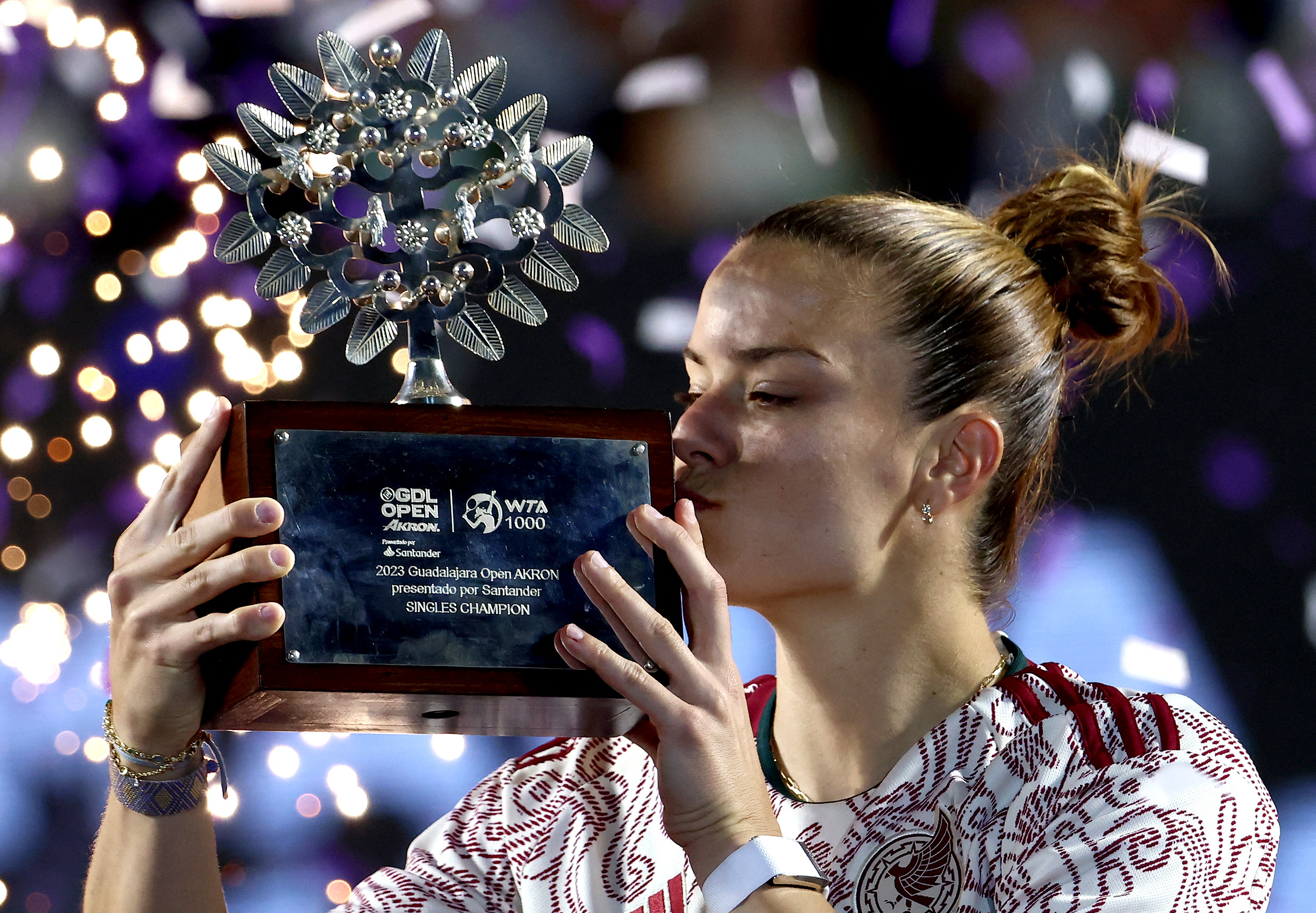 Sakkari rules Guadalajara netfest