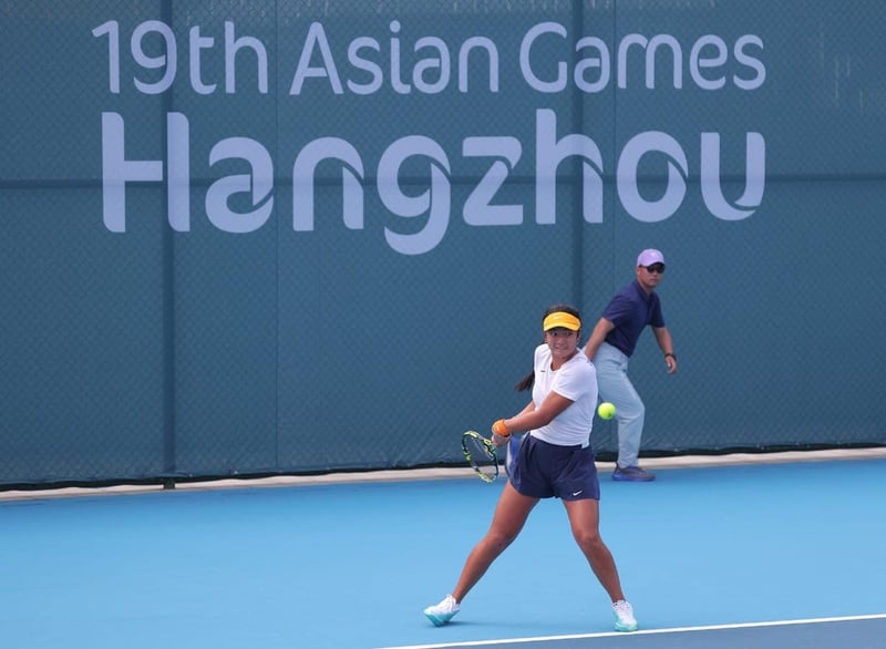 Eala makes Asiad semis