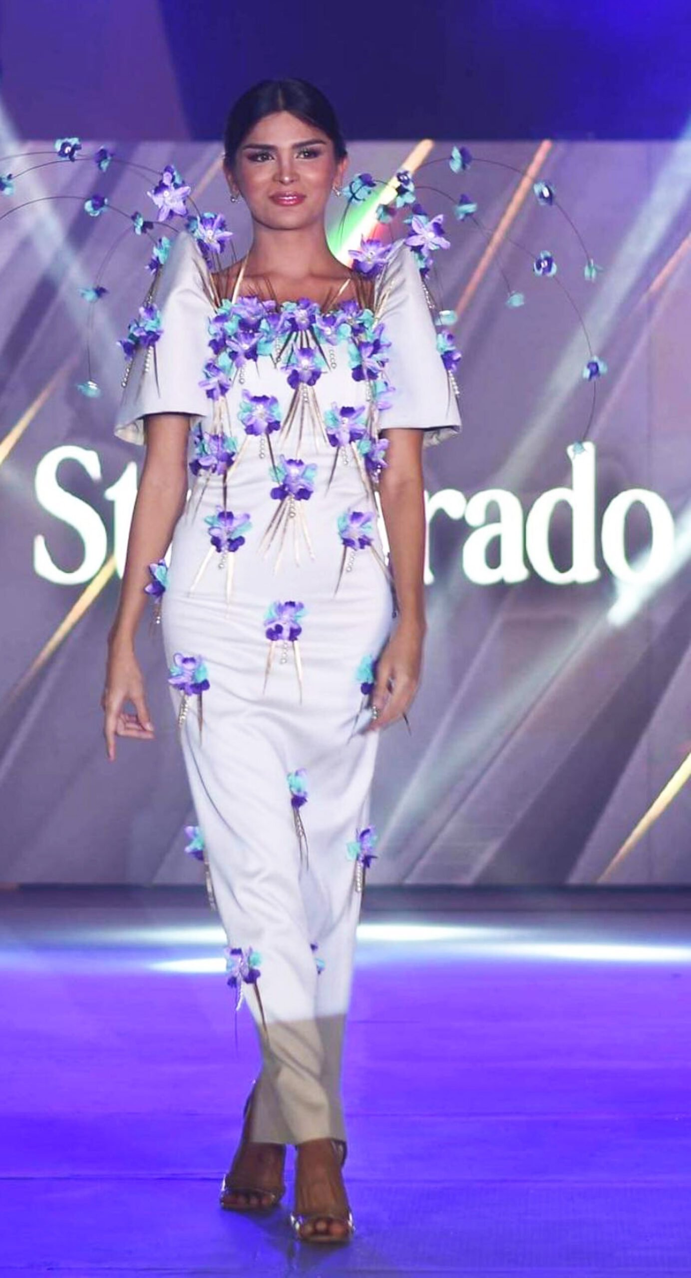 DesigneD by Stef Tirado.