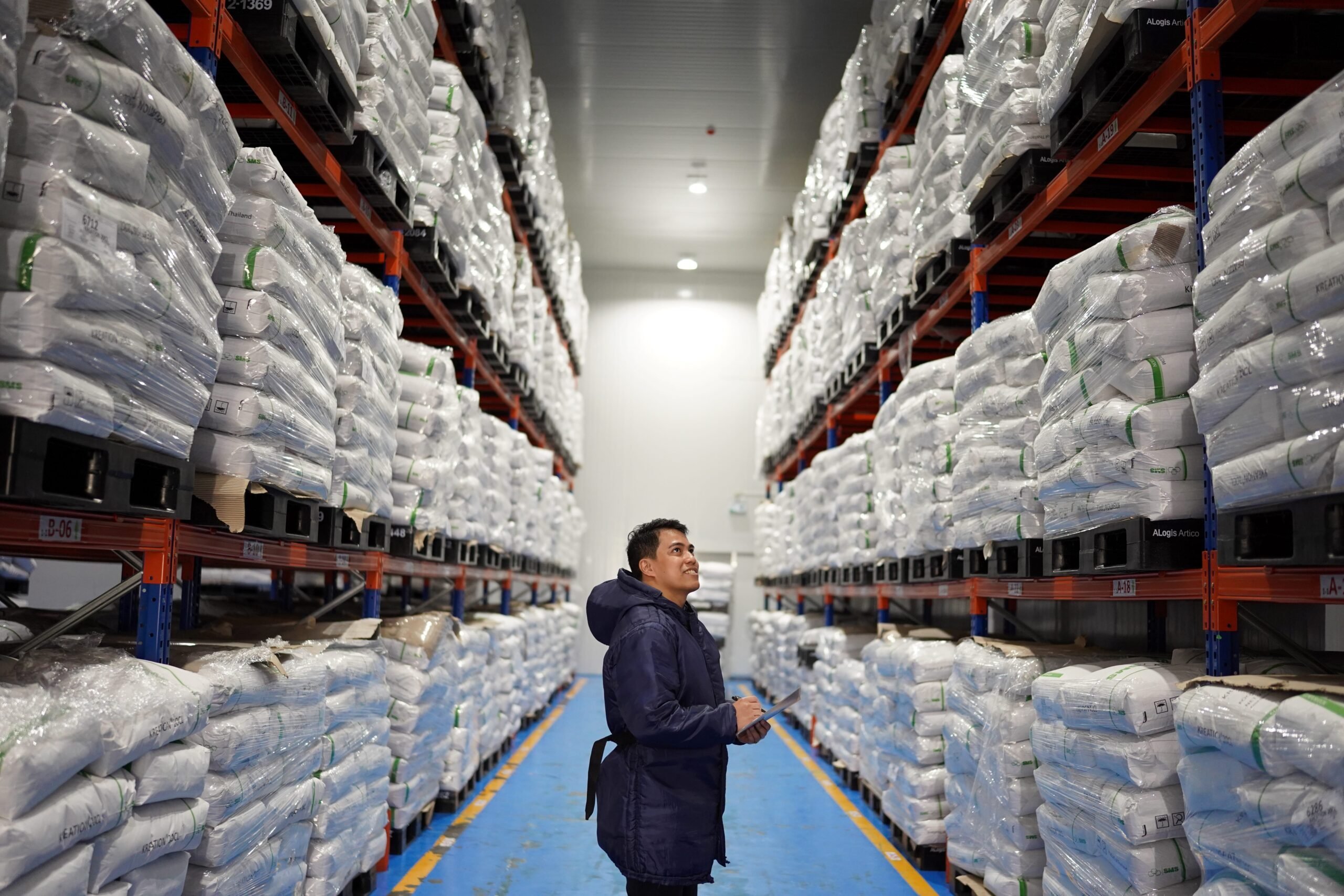 Capitalizing on opportunities in the new economy, ALLHC diversified and entered the cold storage business through the ALogis Artico brand.