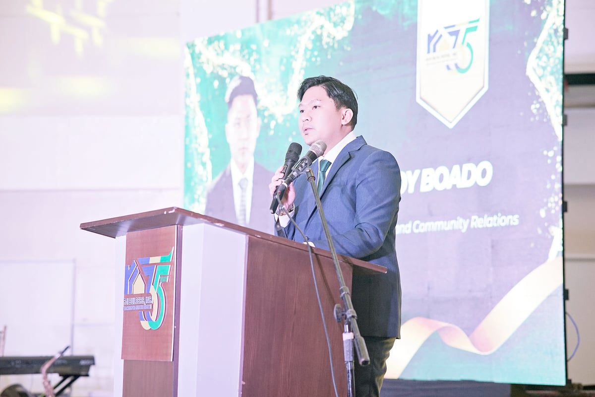Mark Roy Boado, RII Builders Vice President for Business Development and Community Relations welcomed the guests, officials' and guests of RII Builders Inc.